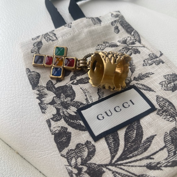 NEW Gucci Lion Head Marmont Logo Cross Charm Gold Statement Ring L $1390 - Picture 4 of 5
